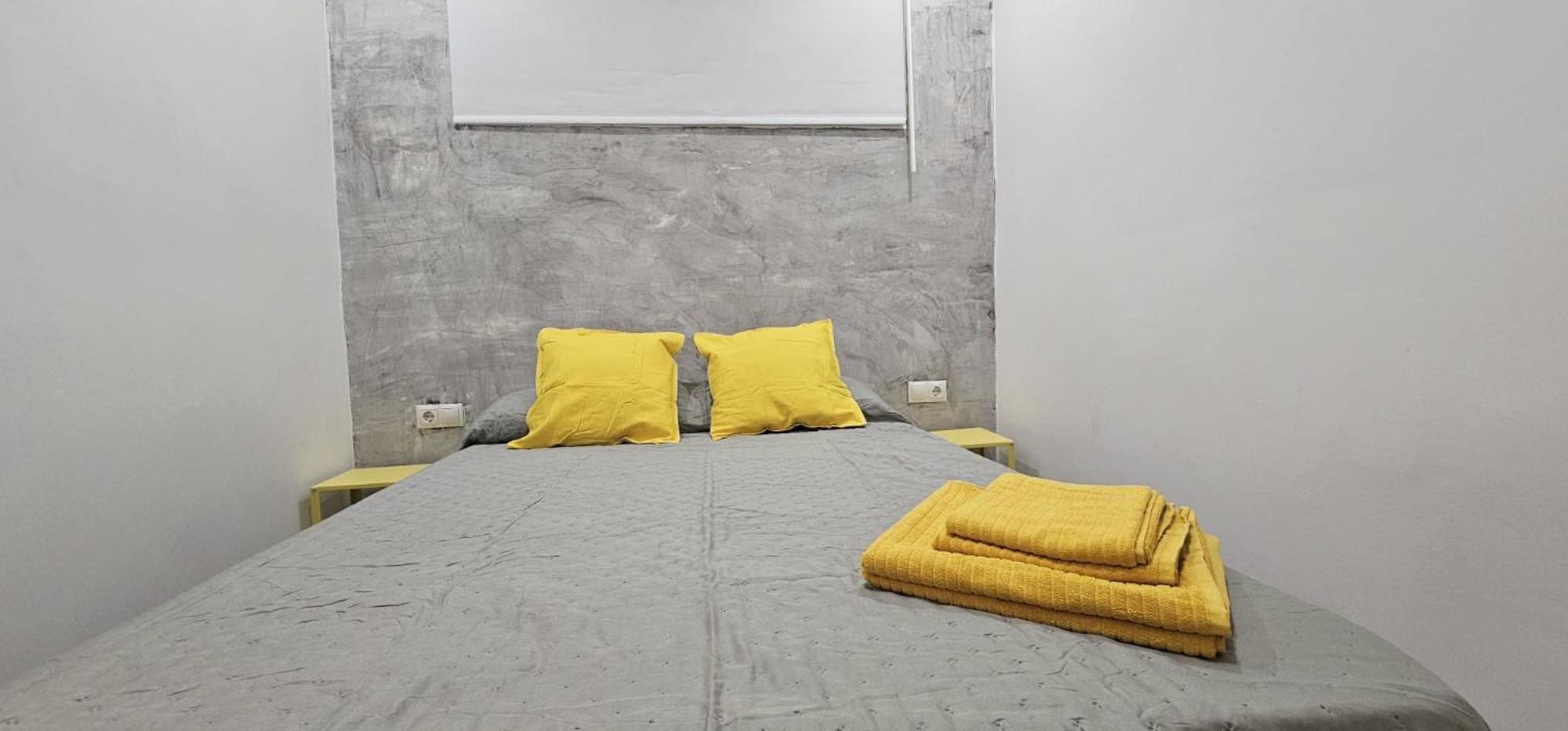 Jl A Apartment *