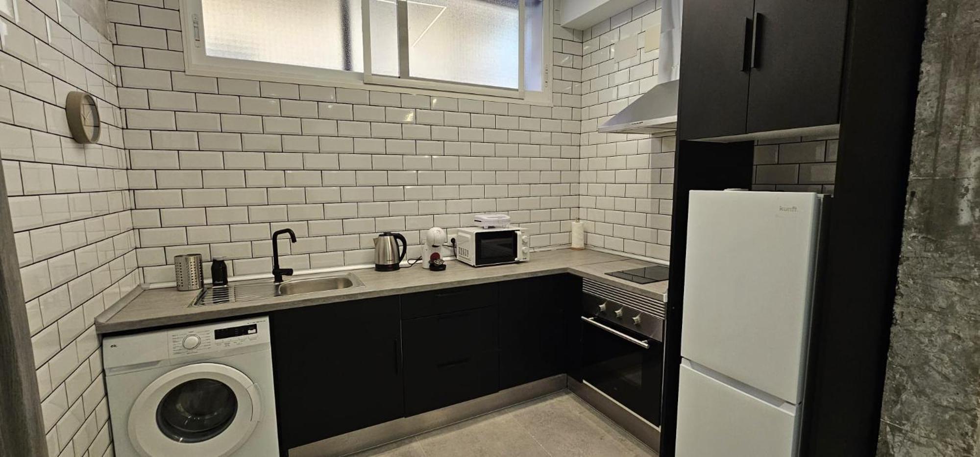 Apartment Jl A *