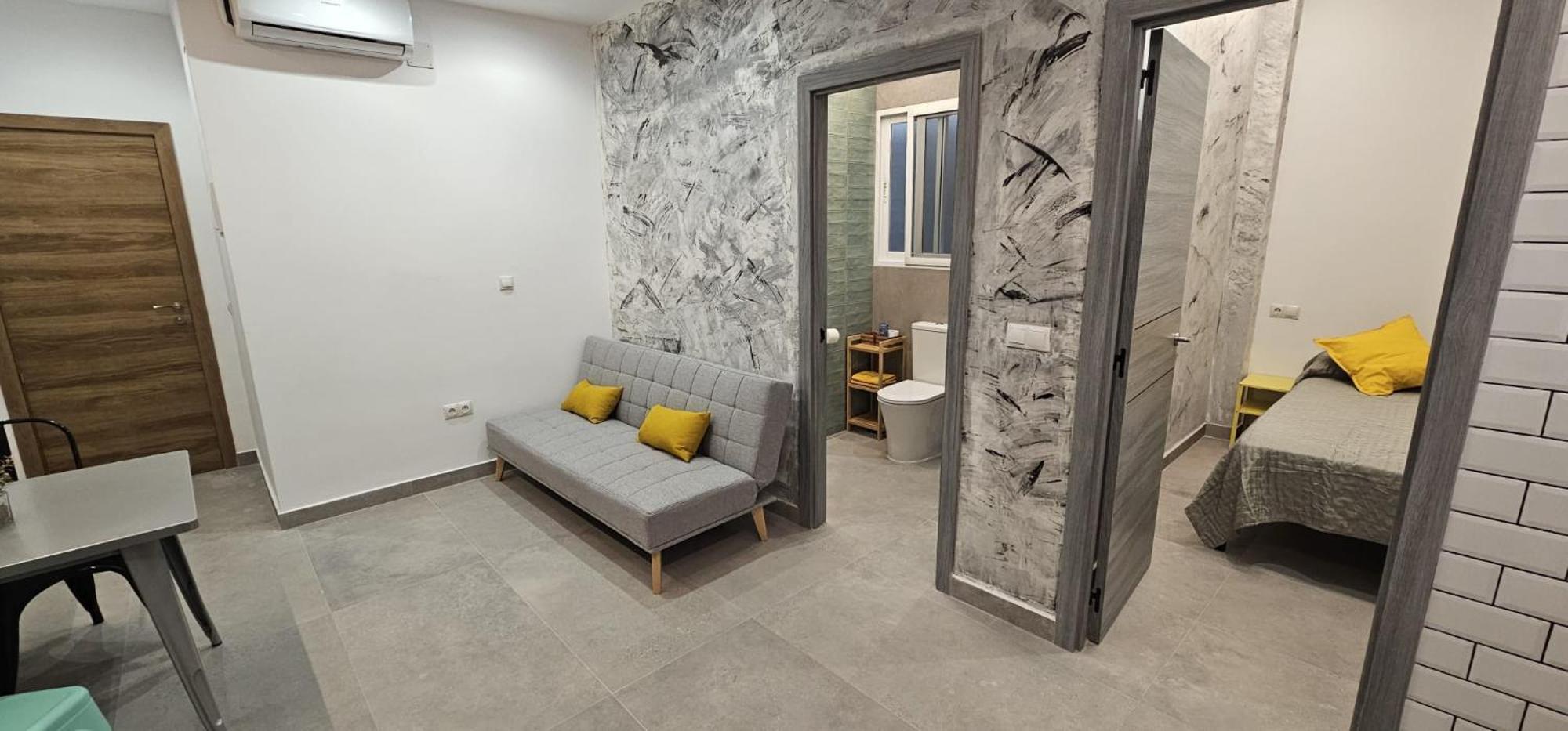 Jl A Apartment *